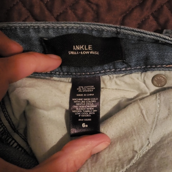 Jeans - Picture 3 of 3